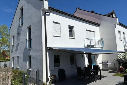 Großzügige Doppelhaushälfte in Velden