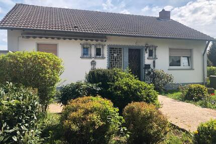 Einliegerwohnung zu vermieten - 1.300,00&nbsp;EUR Kaltmiete, ca.&nbsp; 190,00&nbsp;m&sup2; in Bitburg (PLZ: 54634)