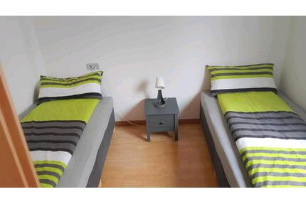 Haus zu vermieten - 100,00&nbsp;EUR Kaltmiete, ca.&nbsp; 220,00&nbsp;m&sup2; in Bad Oeynhausen (PLZ: 32547) Rehme