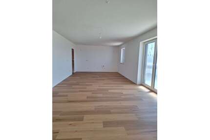 Wohnung zum Mieten in Rottenburg a. d. Laaber 1.050,00 € 95.24 m²