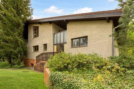 Besonderes Architektenhaus mit großem Eckgrundstück in Mahlsdorf-Süd - Berlin