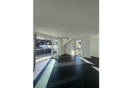 Freie moderne 2-Zimmerwohnung im KfW55 Standard - Stuttgart Zuffenhausen