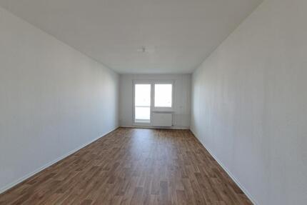 ***Ab 20.06.2026***Licht, Luft & Aussicht – frisch renovierte 2‑Zimmer‑Wohnung mit Balkon*** - Leipzig Lausen-Grünau