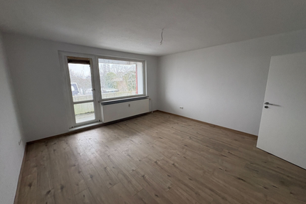 Wohnung zum Mieten in Emden 509,00 € 70.65 m²