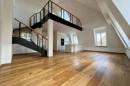 Wohnung zum Mieten in Frankfurt am Main 2.927,55 € 120 m²