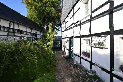 Haus zum Kaufen in Solingen 299.000,00 € 200 m²