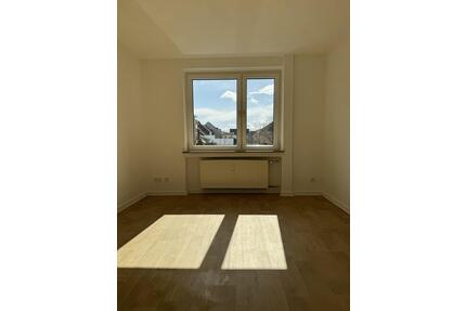 Helle und moderne 1-Zimmer-Wohnung mit Einbauküche - Oberhausen Alsfeld