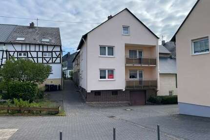 Haus zum Kaufen in Lieg 130.000,00 € 180 m²