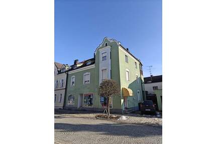 Wohn- u. Geschäftshaus in zentraler Lage 2 Läden und 3 Wohnungen – keine Teilungserklärung - 713 - Simbach a.Inn