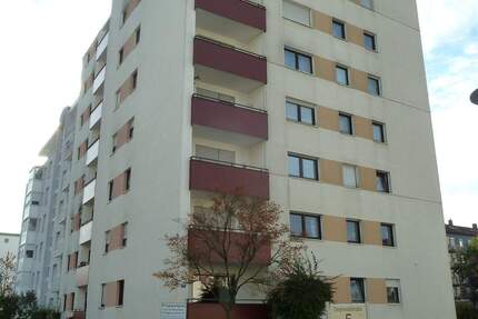 3-Zimmer mit Balkon + TG-Stellplatz - Burghausen