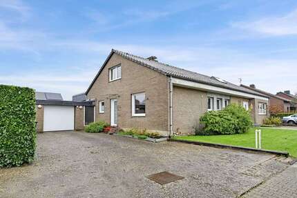 Haus zum Kaufen in Kaarst 849.000,00 € 272.13 m²