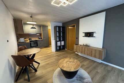 Moderne 2 Zimmer-Wohnung mit Balkon und privaten Stellplatz - Weissach im Tal