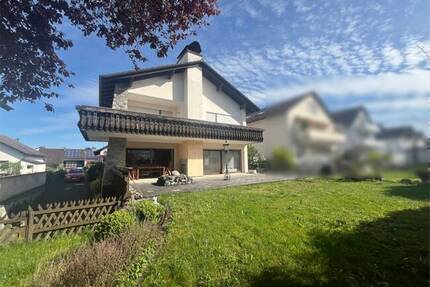 Repräsentatives Wohnhaus mit Doppelgarage - Seligenstadt / Klein Welzheim Klein-Welzheim