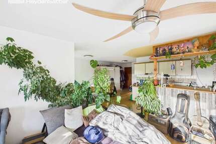 Helle Ein-Zimmer-Wohnung mit Balkon und Garage in Obergünzburg