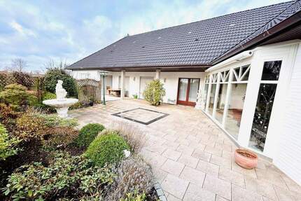 Stilvoller Winkelbungalow - auf sonnigem Grundstück - ohne Makler - Steinburg