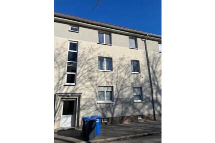 helle 3-Raum-Wohnung mit Wannenbad - Schkeuditz