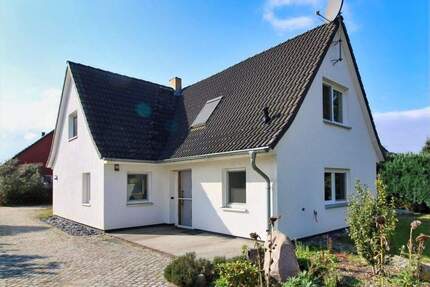 Gepflegtes Einfamilienhaus in Massivbauweise mit modernem Komfort und großem Grundstück - sofort bezugsfertig! - Eberswalde