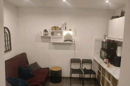 Volkach .1-Zi.whg voll mobiliert,400€ Kalt