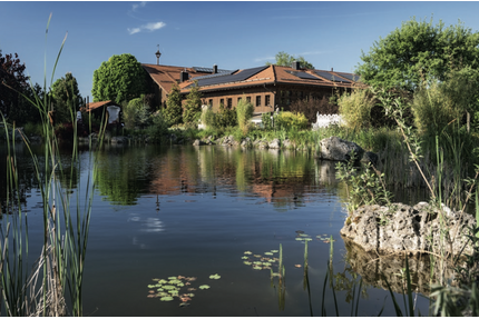 Haus zum Kaufen in Gstadt am Chiemsee 9.500.000,00 € 2200 m²