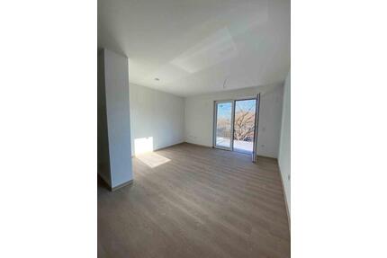 Barrierefreies Apartment im EG mit kleiner Terrasse in Uni-Nähe - Essen Stadtbezirk VI