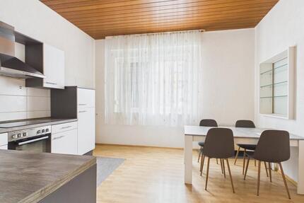 Sofort einziehen: Großzügige Erdgeschosswohnung modern ausgestattet I Bretten-Ruit