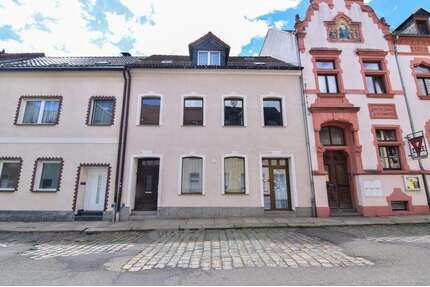 Haus zum Kaufen in Crimmitschau 89.000,00 € 182.53 m²