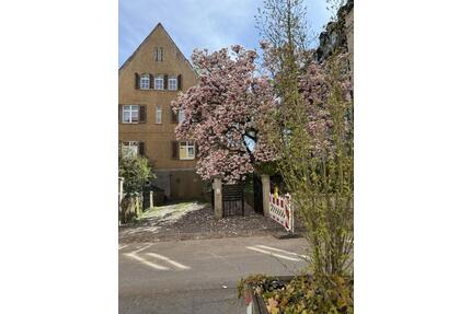 Historische Innenstadtwohnung, Schlossvorstadt, mit Gartenanteil - Ellwangen (Jagst)