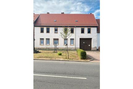 Haus mit Nebengebäuden in 06295 Osterhausen zu verkaufen - Eisleben (Lutherstadt)