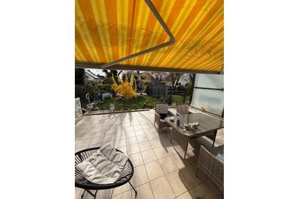 Haus zum Verkauf - 850.000,00&nbsp;EUR Kaufpreis, ca.&nbsp; 138,00&nbsp;m&sup2; in Bischofsheim (PLZ: 65474)