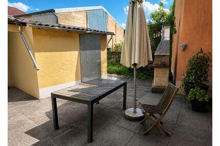 BEZUGSFREI MIT PATIO & NEUER EINBAUKÜCHE - Merzig