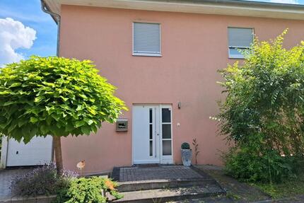 Schönes Einfamilienhaus! - 520.000,00&nbsp;EUR Kaufpreis, ca.&nbsp; 140,00&nbsp;m&sup2; in Ellwangen (Jagst) (PLZ: 73479)
