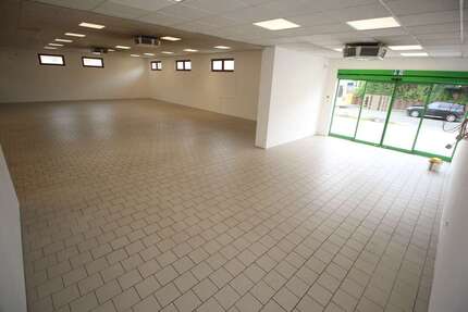 Einzelhandel in Kumhausen 2.200,00 € 206 m²