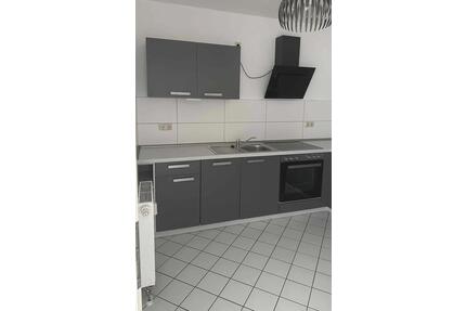 Attraktive 2-Zimmer-Wohnung mit Balkon & Einbauküche, zentrale ruhige Lage (von privat) - Magdeburg Neue Neustadt