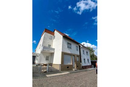 Immobilie Wohnhaus mit vielseitigen Optionen - Bad Camberg