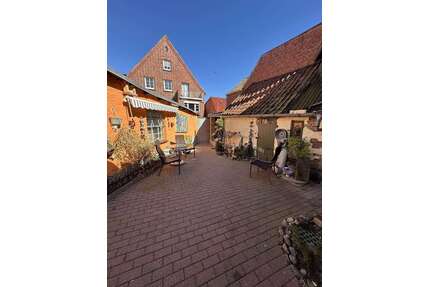 Haus zum Kaufen in Dassow 255.000,00 € 141.6 m²