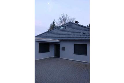 Charmantes freistehendes Haus mit großem Garten und Terrasse - Leverkusen Bergisch Neukirchen