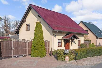 Familienglück in Eberswalde - Großzügiges Zuhause mit Pool, Terrasse und viel Platz zur Entfaltung
