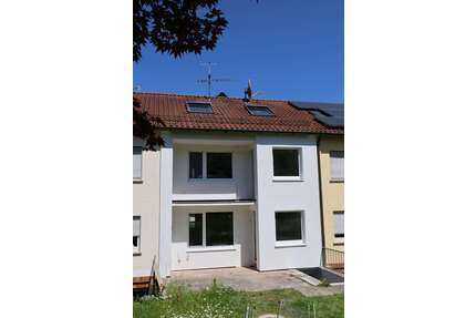 Haus zum Mieten in Esslingen a.N. 1.980,00 € 103.5 m²