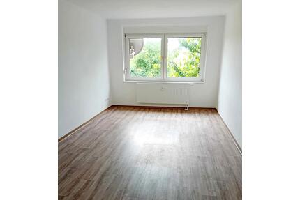 3-Raum-Wohnung mit Einbauküche im Erdgeschoss - Seehausen (Altmark)