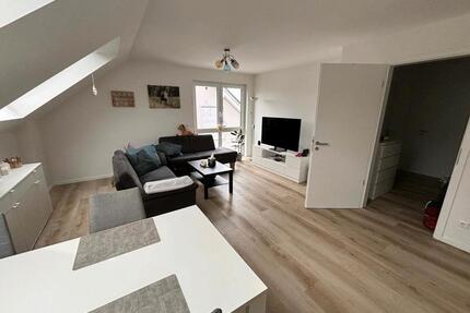 2 Zimmer Wohnung mit großem Balkon und einem Parkplatz! - Bielefeld Schildesche