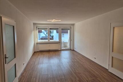 Helle 4-Zimmer-Wohnung (103m²) im 1. OG mit Balkon in Mindelheim