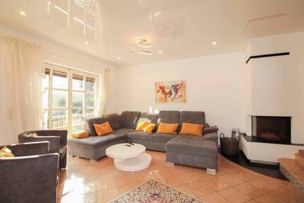 Exklusives, hochmodernes Wohnen in ruhiger Bestlage - Stilvolle Erdgeschosswohnung mit Terrasse - Grasbrunn Neukeferloh