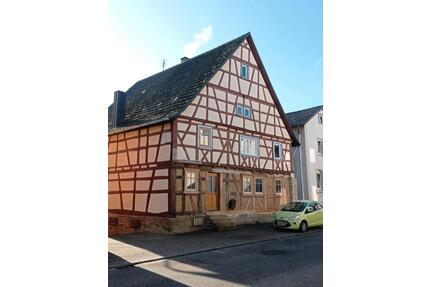 Historisches Fachwerkhaus von 1798 - Zaisenhausen