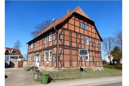 Ehemaliges Pfarrhaus einschl. Nebengebäude OT Rautenberg - Harsum