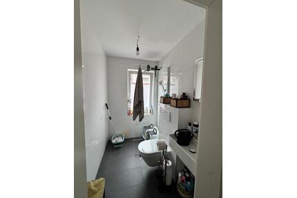! 2 Zimmer Wohnung ! (32qm) - 800,00&nbsp;EUR Kaltmiete, ca.&nbsp; 32,00&nbsp;m&sup2; in Ebersbach an der Fils (PLZ: 73061)