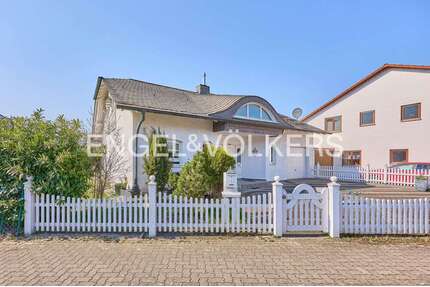 Haus zum Kaufen in Limburgerhof 615.000,00 € 171 m²