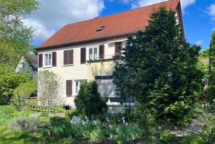 Haus zum Kaufen in Schkopau 330.000,00 € 200.2 m²