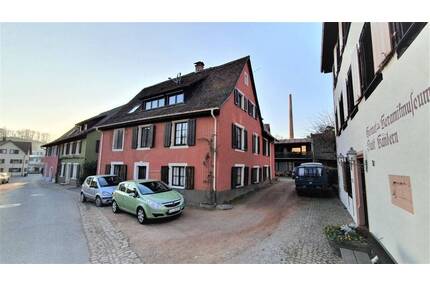 Mehrgenerationen-Haus mit viel Potenzial - Kandern