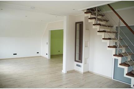 Schöne 4-Zimmer-Wohnung mit Balkon - Lemgo