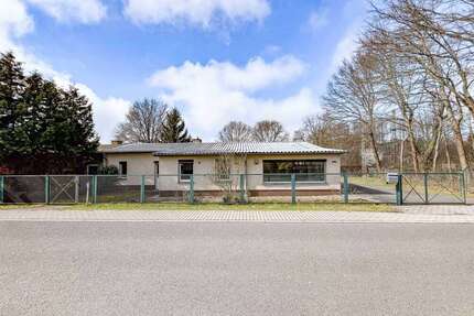 Haus zum Kaufen in Bestensee 349.900,00 € 98.01 m²